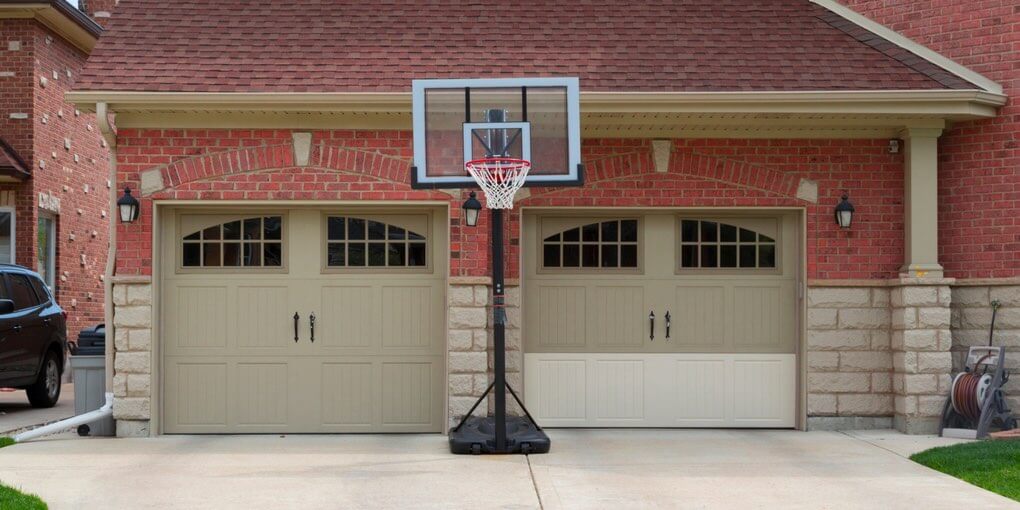 Top 7 Best Garage Mounted Basketball Hoop Reviews