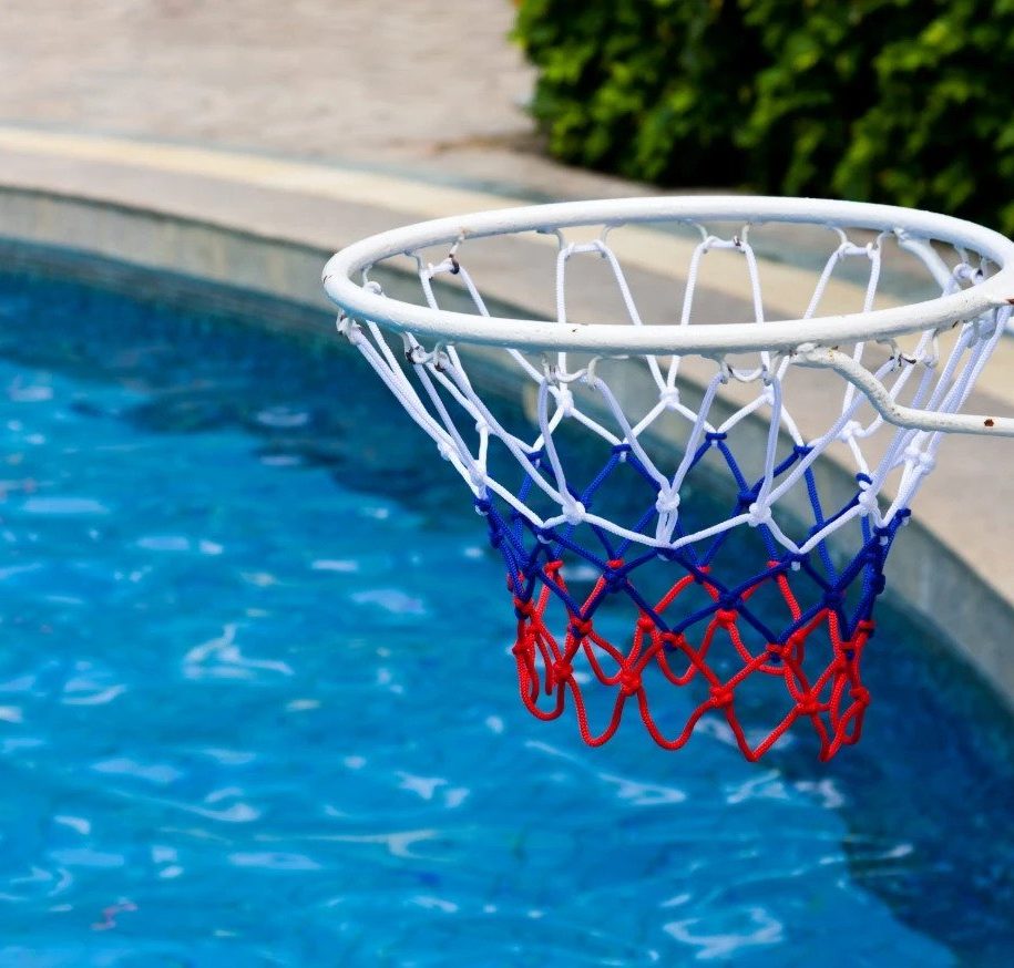 Top 9 Best Swimming Pool Basketball Hoop Reviews